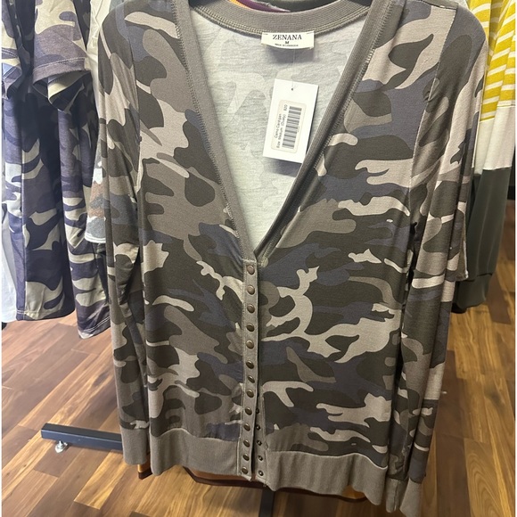 Cardigan - Picture 3 of 3